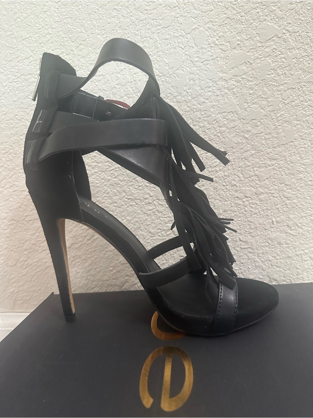 bebe - Isella - Black Fringe Strappy Stiletto Sandals size 8 - Picture 3 of 6
